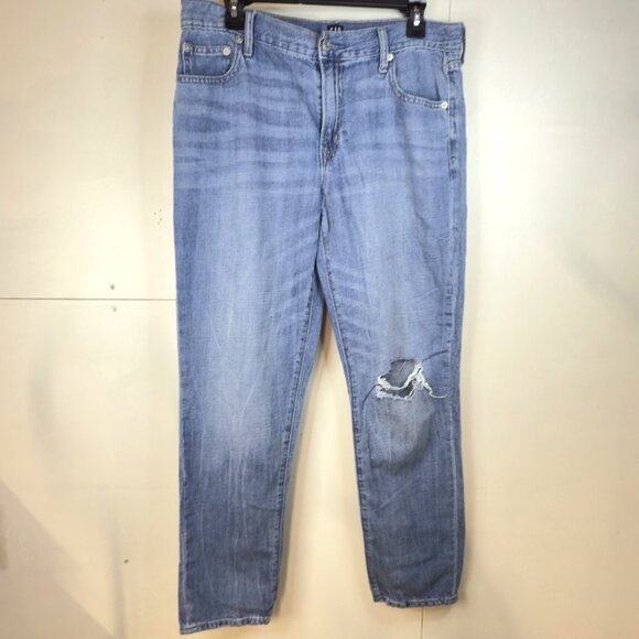 Women Gap Denim Size 30 Best Girlfriend Jeans Distressed Light Wash Inseam 27 - Picture 1 of 8